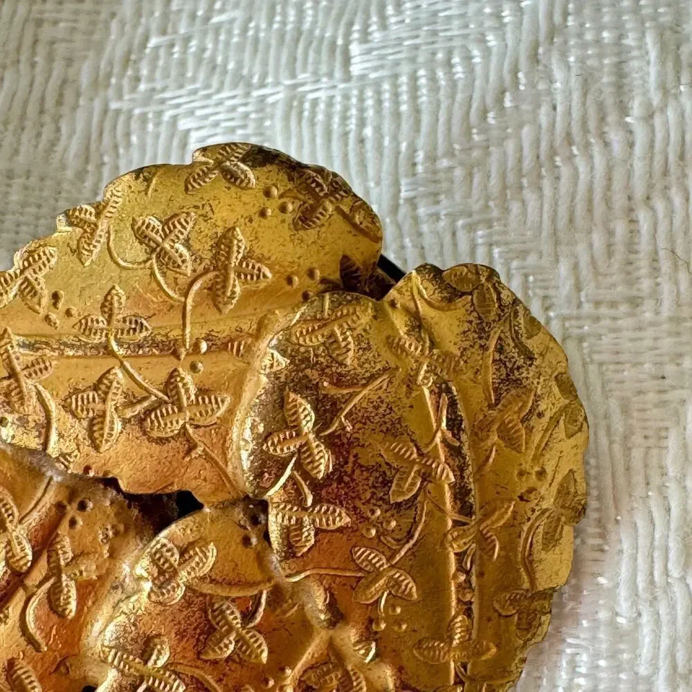 Antique Vintage Art Nouveau Layered Brass Falling Leaves Fur Scarf Clip Brooch